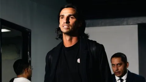 Costa Rica goleó, pero Bryan Ruiz dejó una clara advertencia