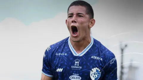 Cartaginés se impone ante Saprissa y deja abierta la pelea por el liderato