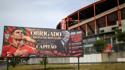 La pelea con Cristiano Ronaldo le cuesta millones de seguidores a Portugal