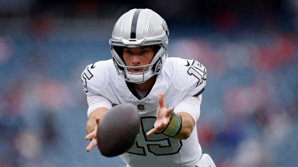 Fernando Mendoza debe ser paciente con Raiders