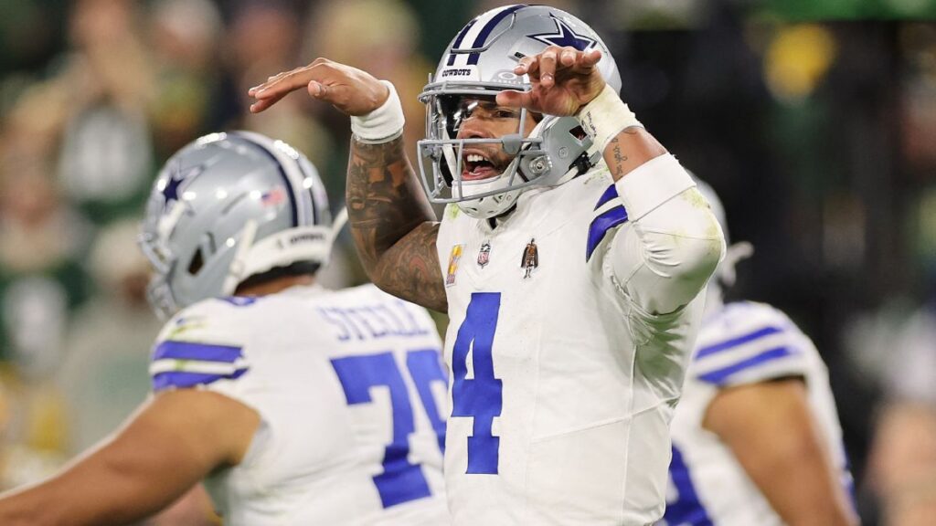 Dak Prescott durante el Green Bay Packers vs Dallas Cowboys NFL 2026