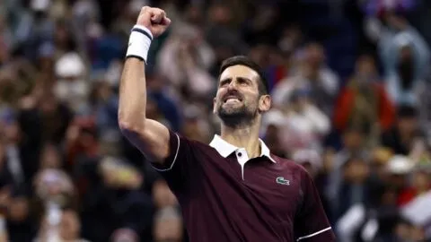 Djokovic extiende su invicto en Beijing con triunfo sobre Zverev y rompe récord histórico de Nadal