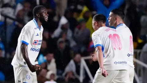 Querétaro vs Cruz Azul en vivo: Los Gallos Blancos buscan REACCIONAR