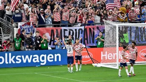 Error del Tala Rangel termina en el primer gol de Estados Unidos