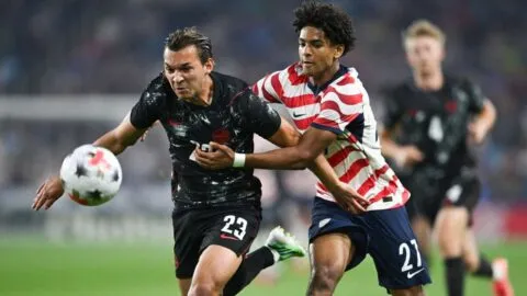Estados Unidos vs Canadá: La seleccion estadounidese se va al descanso con ventaja