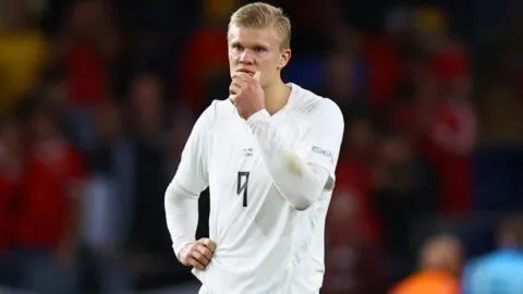 Haaland preocupa al Manchester City tras salir con molestias ante Portugal