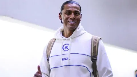 Huiqui lanza mensaje tras la goleada de Cruz Azul: “El campeón está de regreso”