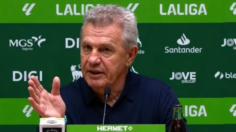 Javier Aguirre sacude el vestidor del Valencia tras su debut: "Les grité a lo mexicano"