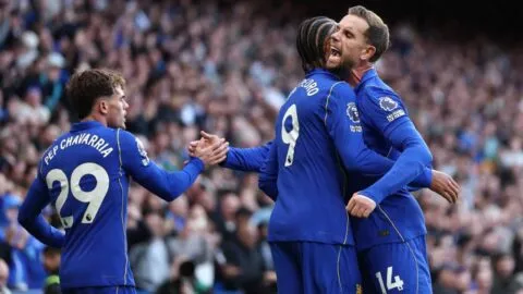 Los dobletes de Joao Pedro y Jordan Henderson le dan forma a la goleada del Chelsea sobre Bournemouth