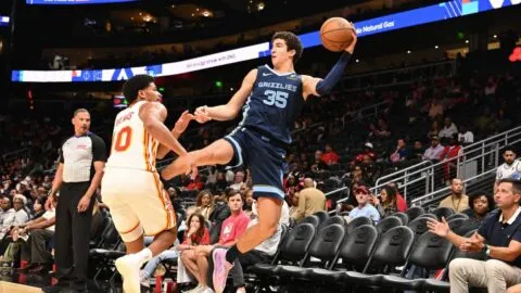 Karim López da el primer paso en la NBA: así fue su debut con los Grizzlies en la pretemporada 2026