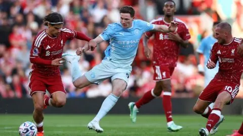 Liverpool vs Manchester City en vivo: Los Citizens mejoran antes del descanso