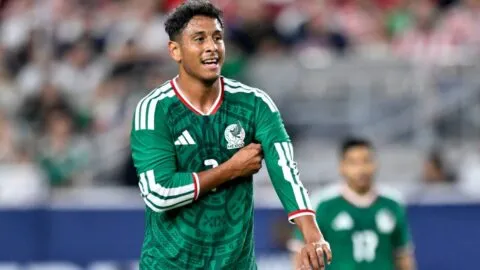 Luis Romo, baja de la Selección Mexicana para el partido ante Chile