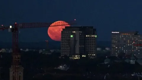 Llega octubre 2026 y las Lunas más impresionantes: lista completa de los eventos astronómicos del mes