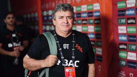 La furiosa reacción de Machillo Ramírez tras el empate de Alajuelense ante Motagua