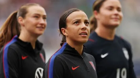 Mallory Swanson vuelve a marcar tras ser madre: la lección de resiliencia en el fútbol femenino