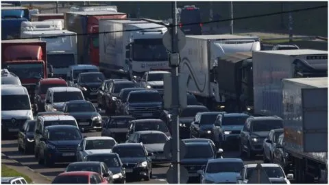 Paro de transportistas, marchas y actividades: estos son los cierres viales de la semana en la CDMX
