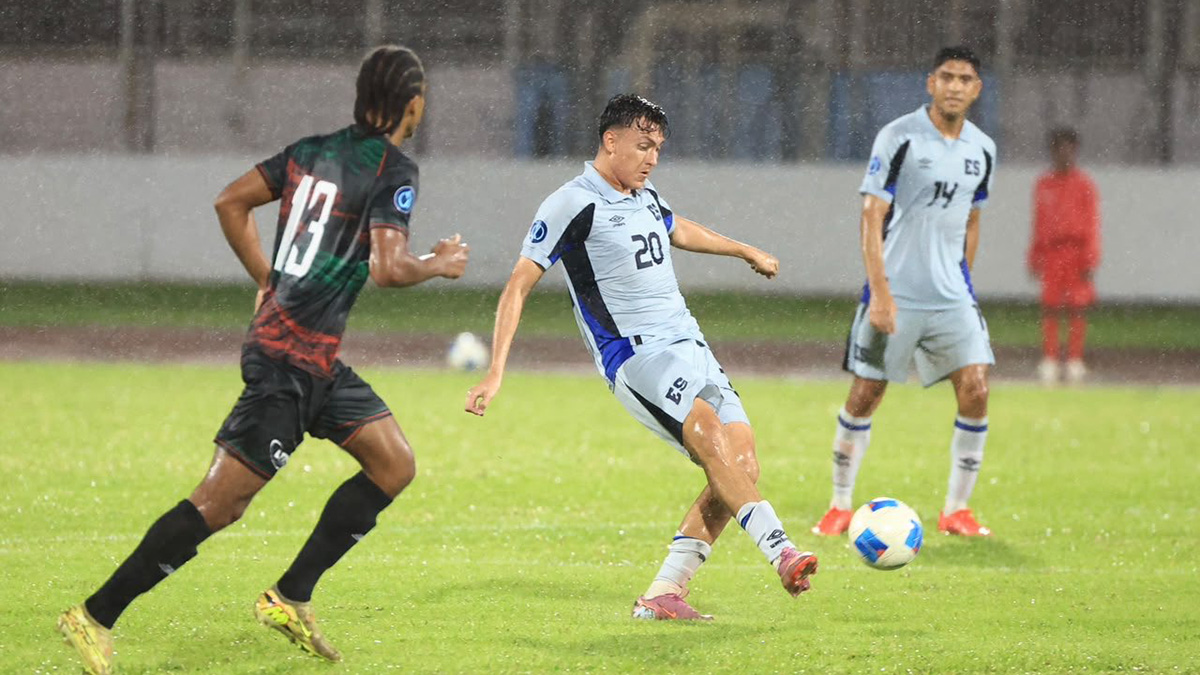 Photo : Claro Sports Le Salvador relégué en Ligue B après son nul face à la Martinique