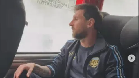 El llanto de Messi que conmovió a Lisandro Martínez y todo el mundo: “Se nos va el más grande”