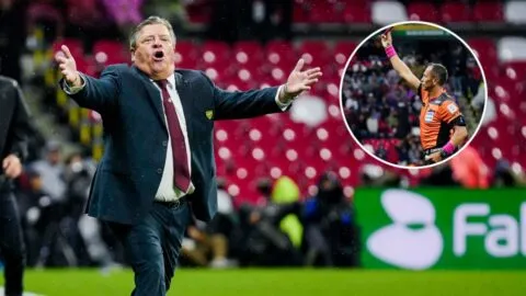 ¡Una más! Miguel Herrera ve la tarjeta roja en el Atlante vs Pumas e incrementa su historial disciplinario