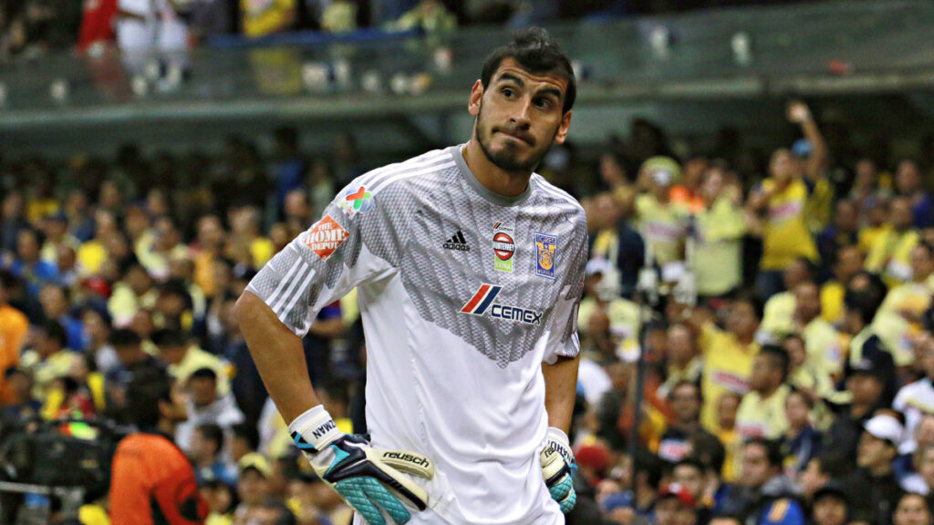 Nahuel Guzmán, arriba a Tigres. Imago 7
