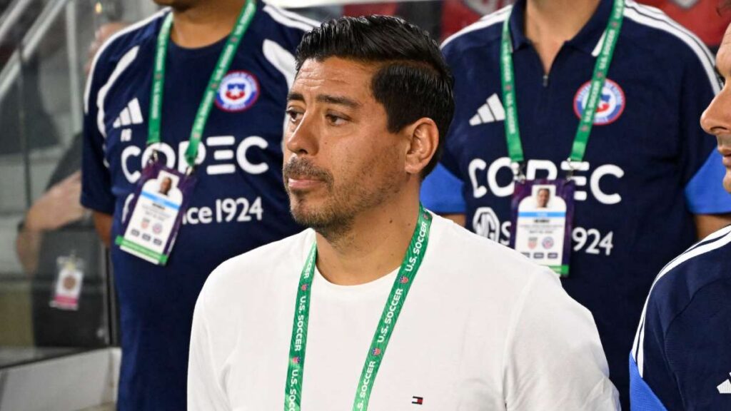 Técnico de Chile confiesa que es difícil analizar al Tri: “Estamos preocupados de evaluar cómo le podemos competir de la mejor manera”
