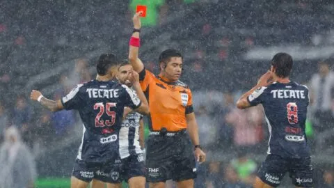 Auxiliar de Matías Almeyda abre la puerta a una apelación por la expulsión de Orbelín Pineda ante Chivas