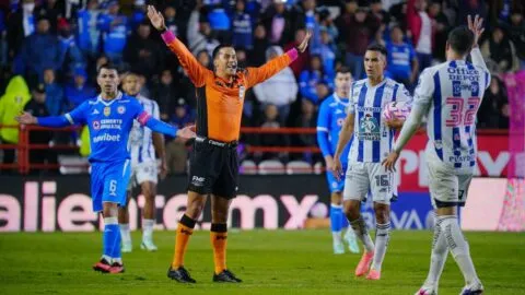 Pachuca vs Cruz Azul en vivo: ¡El VAR anula el tanto del empate de Rondón!