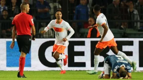 Reijnders salva el invicto de Xavi con Países Bajos, pero Grecia mantiene el liderato de grupo