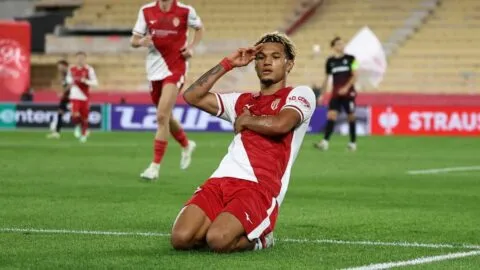 Paris Brunner mantiene su racha goleadora y el Monaco de Filipe Luís golea al Freiburg en la Conference League