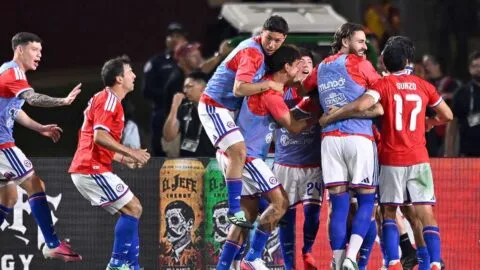 Chile encuentra el gol ante México con definición de Maximiliano Gutiérrez
