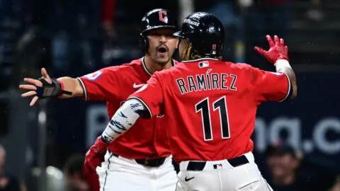 ¡Remontada histórica! Guardians blanquean a White Sox y enfrentarán a Rays en la Serie de Campeonato