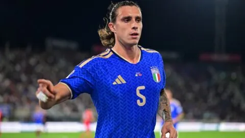Calafiori y su primer gol con Italia apagan la reacción turca en Bolonia