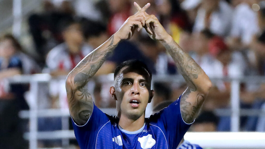 Rodrigo Contreras celebra un gol con Millonarios. - Vizzor Image.