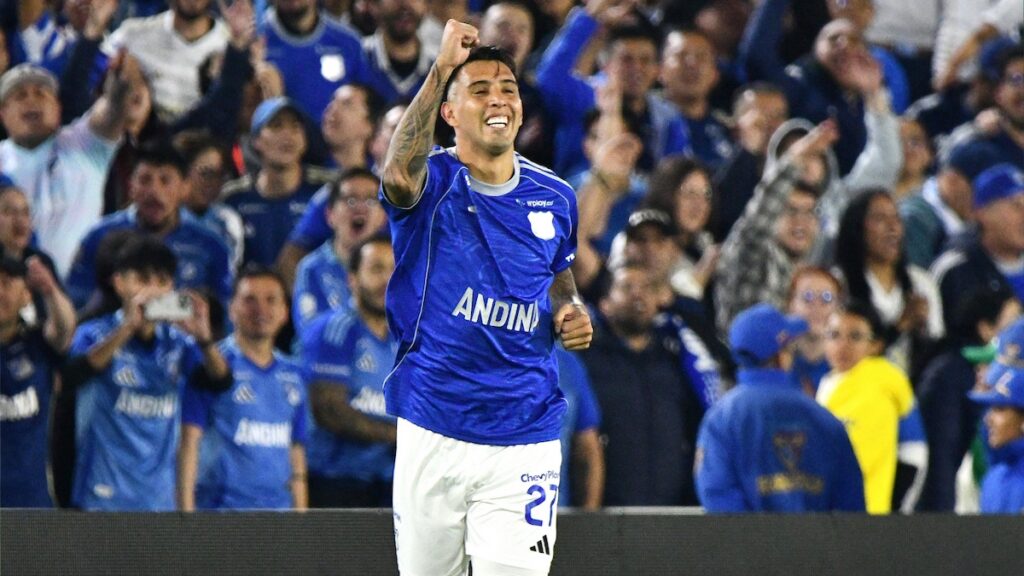 Rodrigo Contreras celebrando un gol