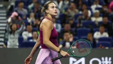 ¡Beijing se queda sin favoritas! Aryna Sabalenka, sorprendida por Bartunkova