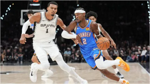 Shai lidera y Oklahoma se cobra revancha ante Spurs en una noche de pesadilla de Wembanyama, quien solo anotó... ¡un tiro de campo!