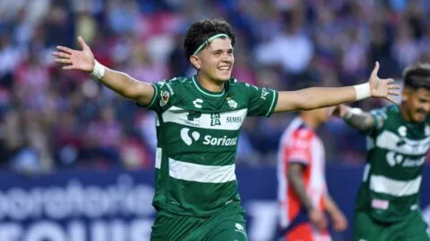 Tahiel Jiménez guía la remontada de Santos ante San Luis y los Guerreros ligan cuatro triunfos en la Liga MX