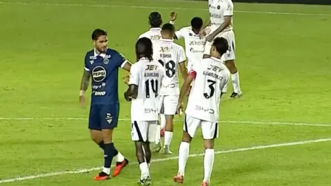 Motagua y Alajuelense quedan en deuda: aburrido empate y serie abierta que se define en Costa Rica