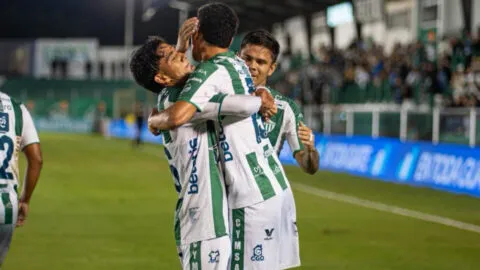 Antigua gana con un golazo a San Pedro y vuelve a ser líder del Apertura