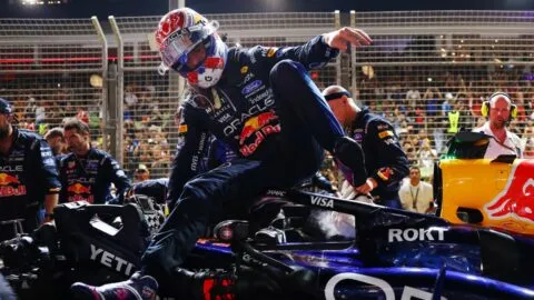 Max Verstappen conquista Singapur y Antonelli se acerca al campeonato del mundo