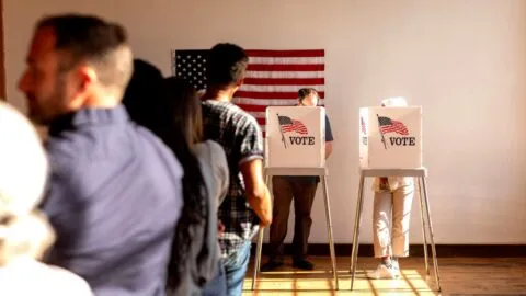 Comienzan las votaciones anticipadas en EE.UU.: qué se espera del voto latino