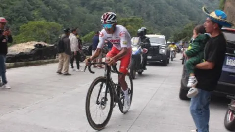 Vuelta a Guatemala 2026: Yesid Pira gana la etapa 8 y Jhonatan Chaves toma el liderato
