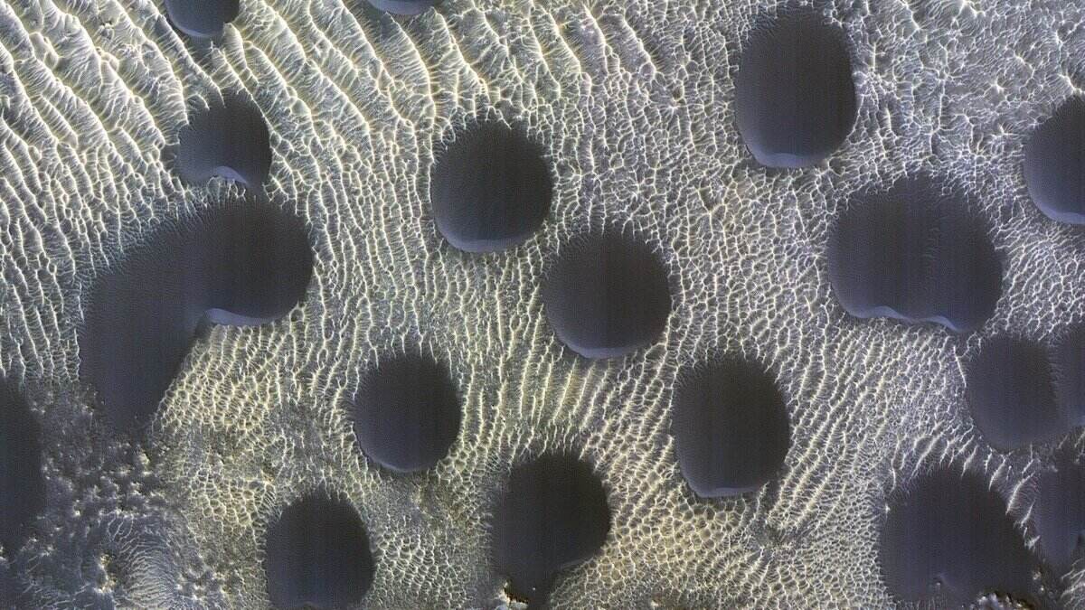 ¿Qué son las misteriosas dunas de Marte?