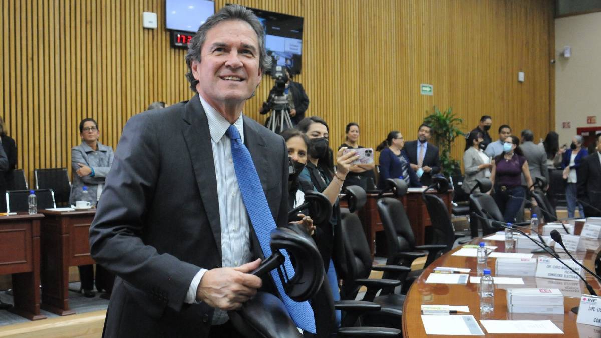 Restauración al INE de Edmundo Jacobo a pesar del Plan B de la reforma electoral, por determinación del Poder Judicial