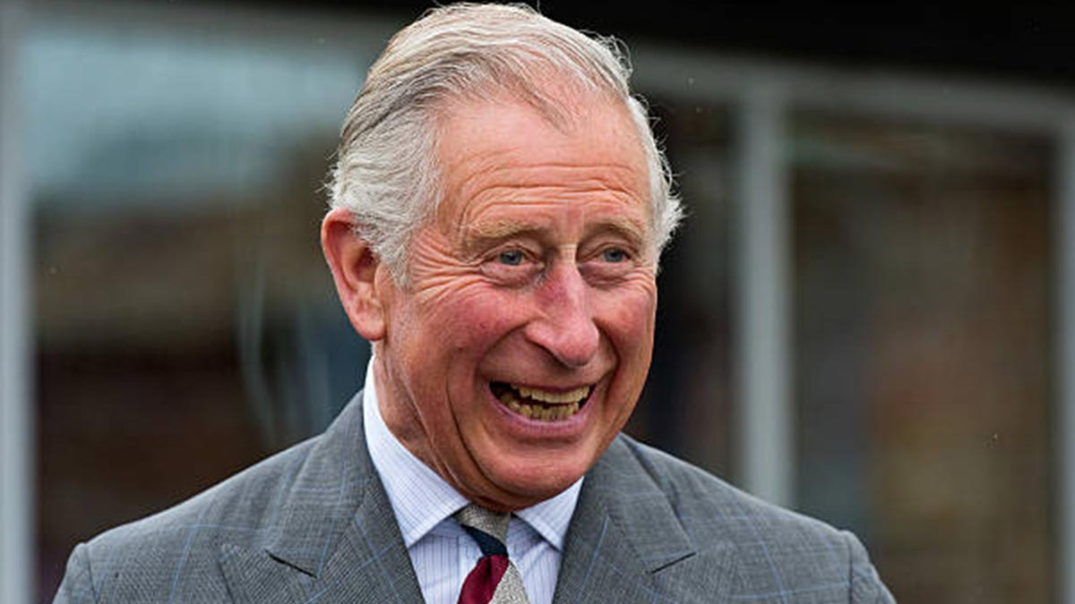 rey Carlos raras costumbres