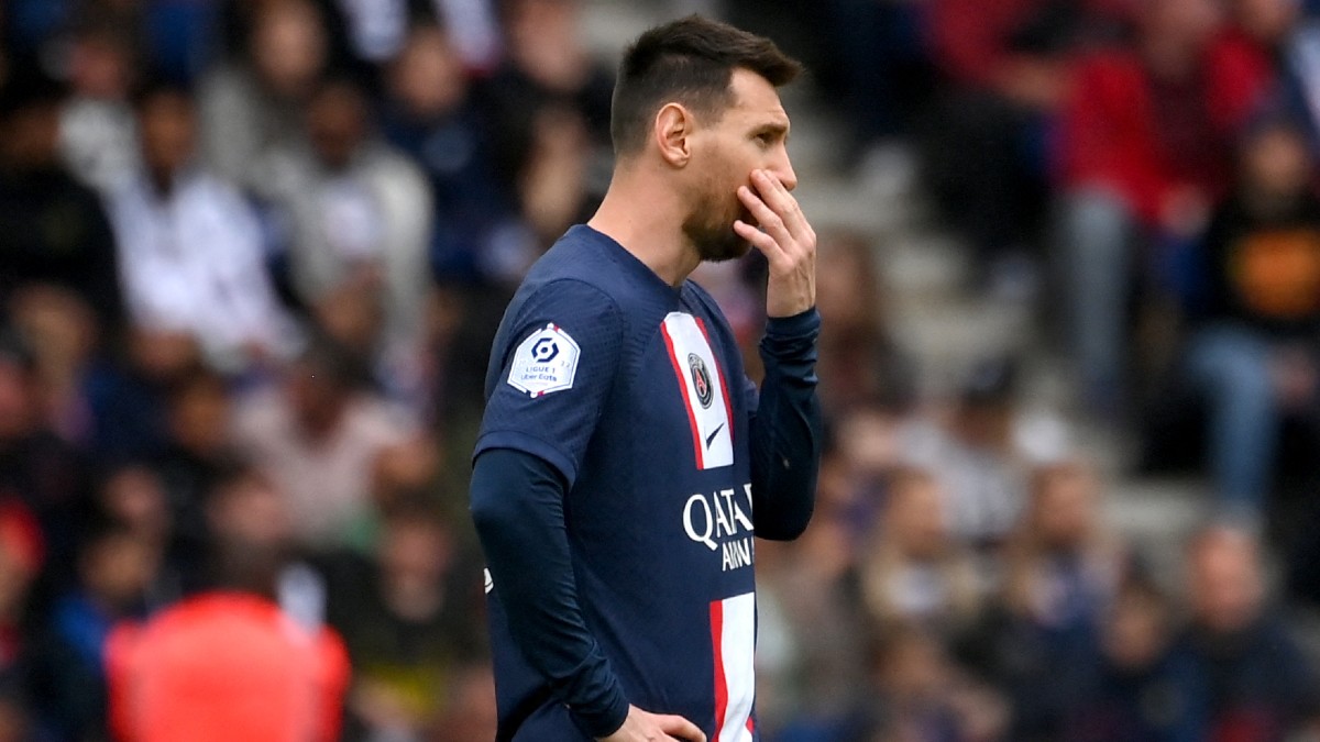 Psg Suspende A Messi