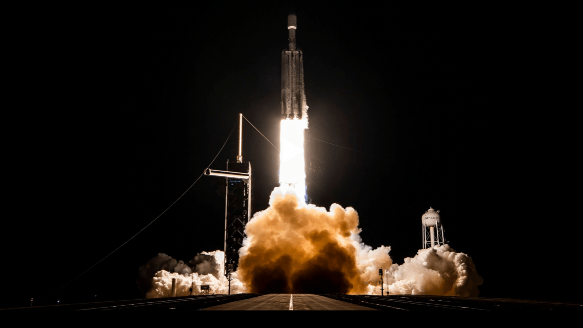 SpaceX lanza el cohete Falcon 9 Heavy con Viasat 3