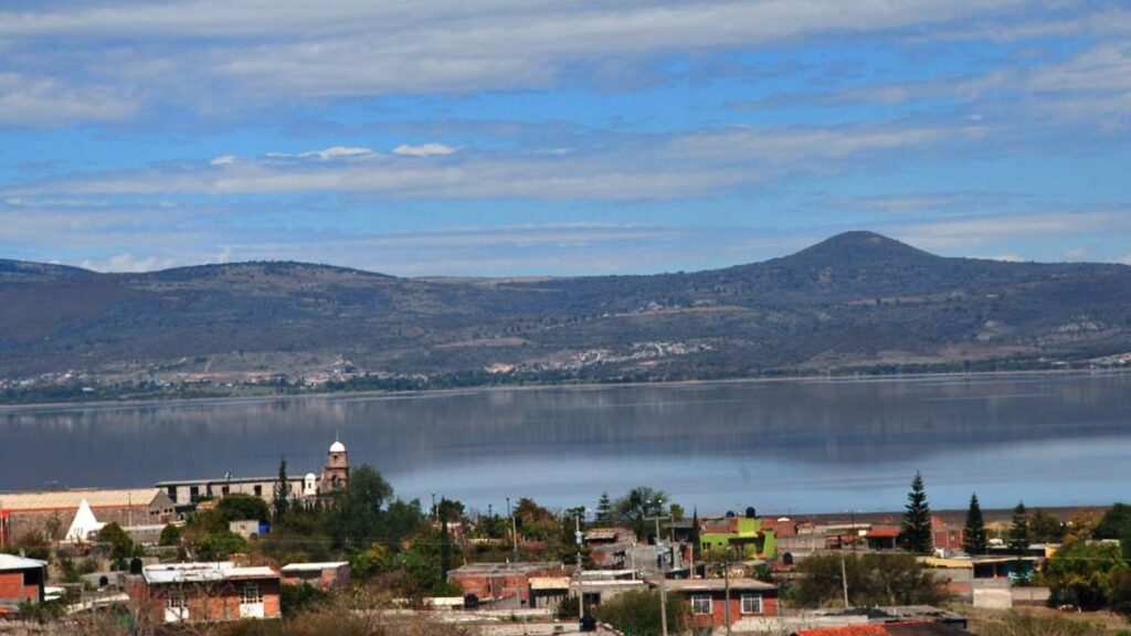 Cuitzeo Del Porvenir Michoacan Pueblo Magico