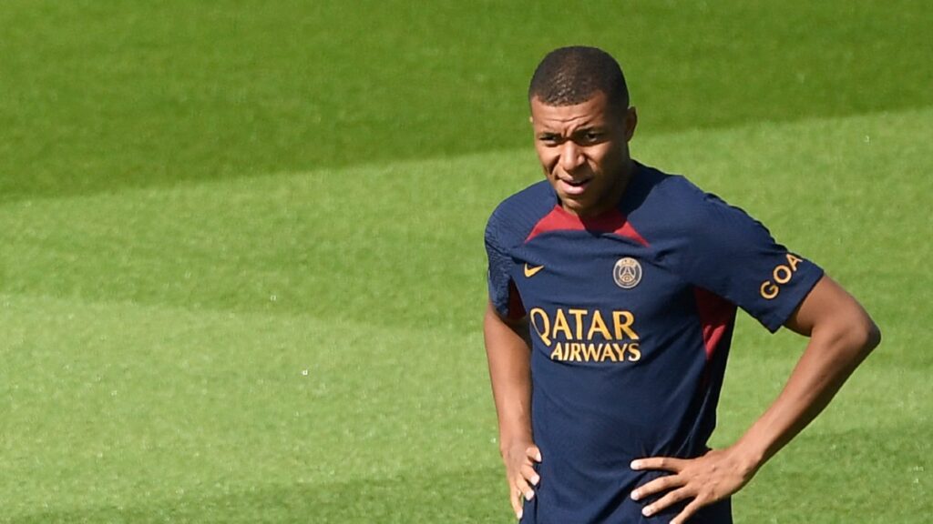 mbappé no viaja a japón PSG fuer lista