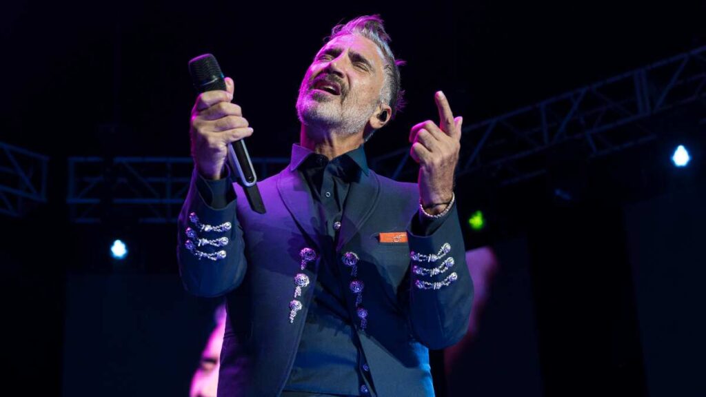 Alejandro Fernandez Concierto Taylor Swift